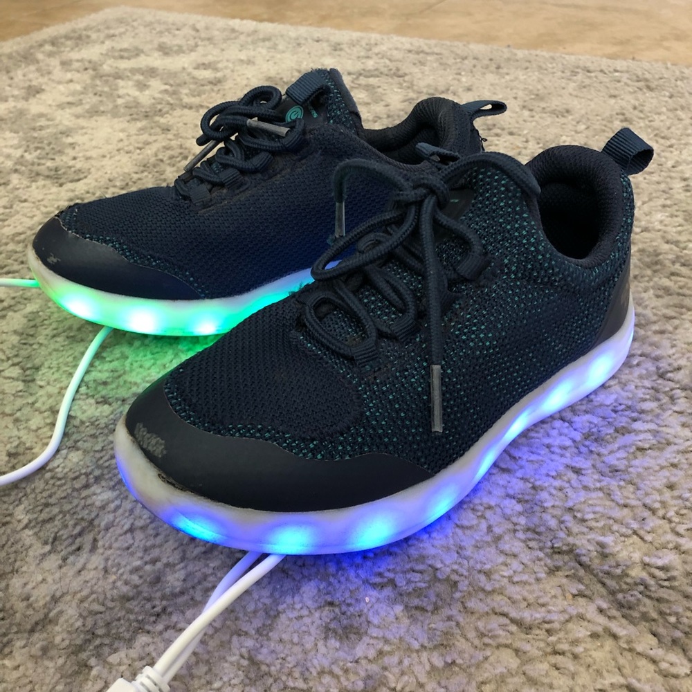 Skechers boys light up shoes
